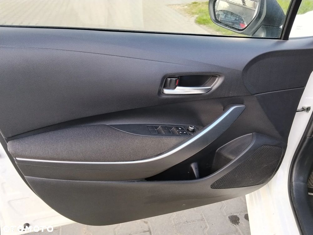 Toyota Corolla 1.8 Hybrid Comfort - 14