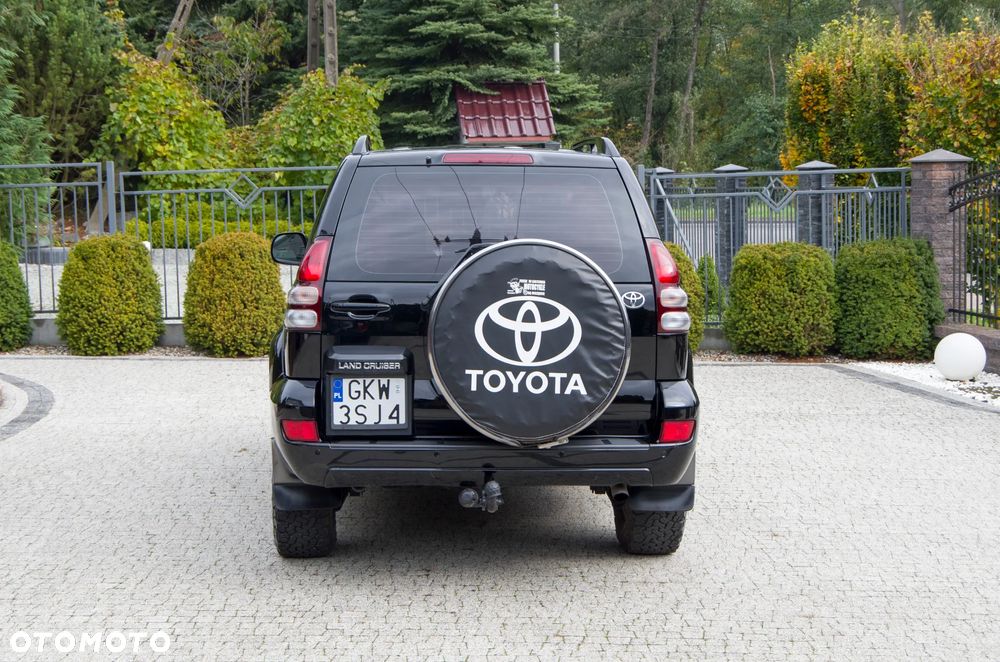 Toyota Land Cruiser - 4