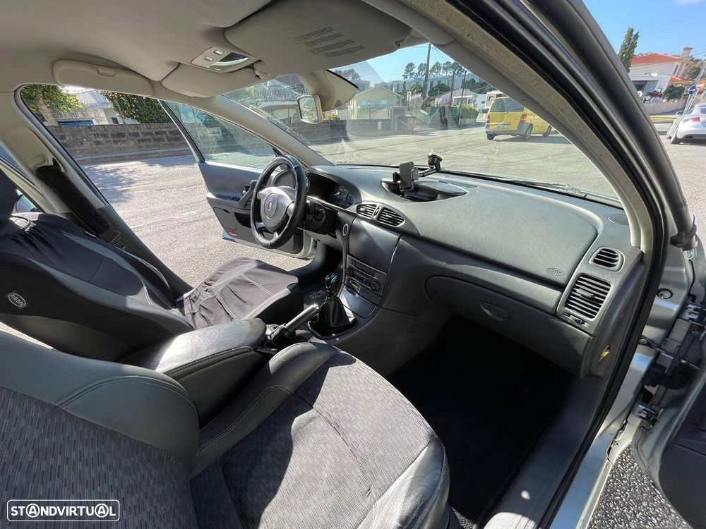 Renault Laguna Break 1.9 dCi Dynamique Luxe - 6