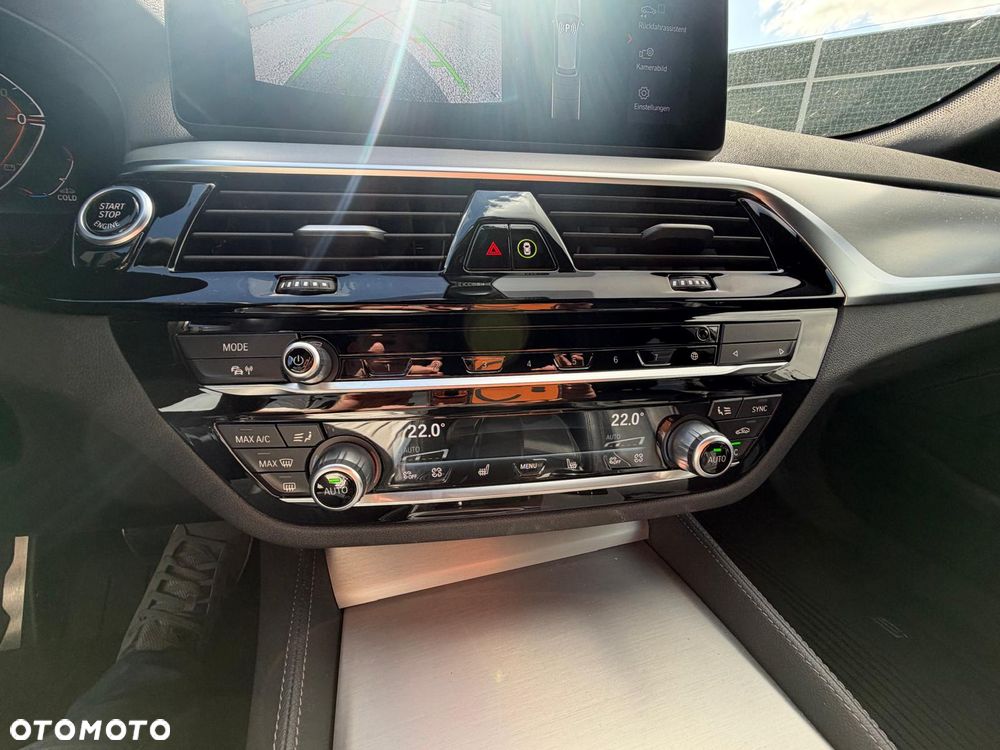 BMW Seria 5 530d xDrive M Sport Edition - 19
