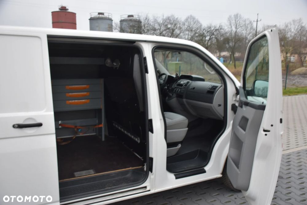 Volkswagen T5 TRANSPORTER - 8