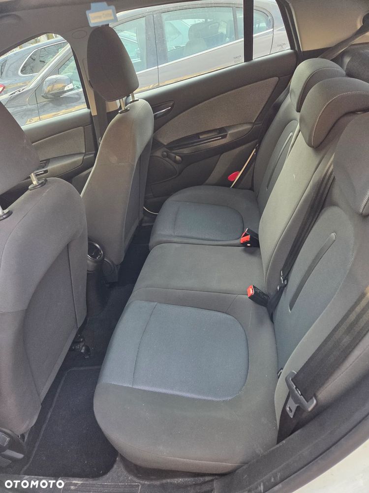 Fiat Bravo 1.4 16V Dynamic - 8