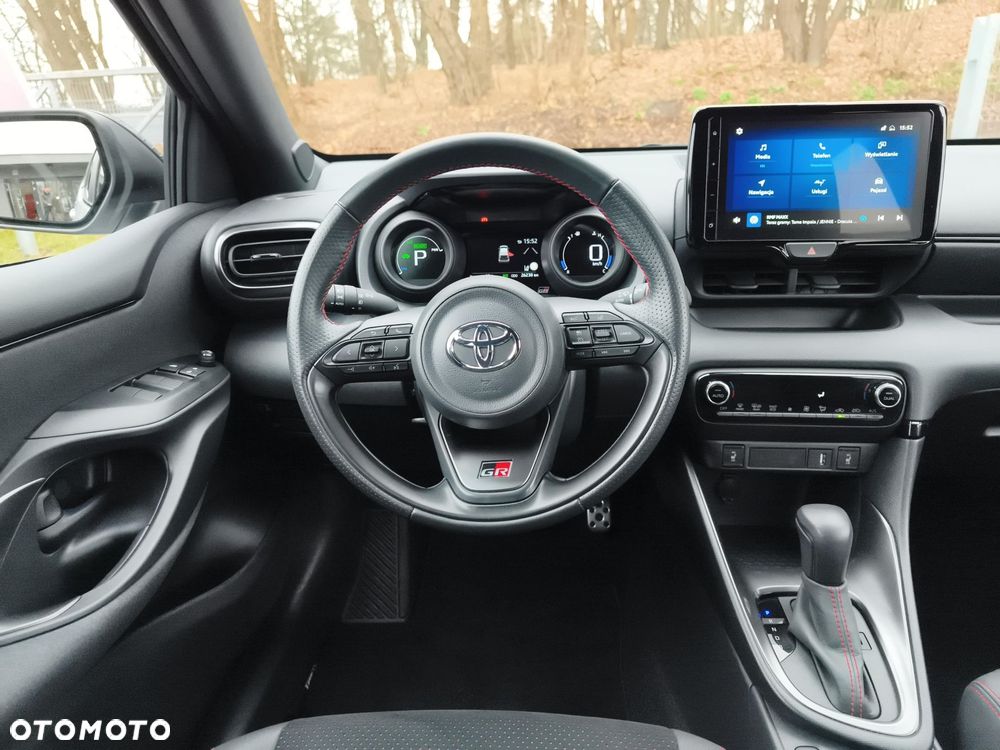 Toyota Yaris - 12