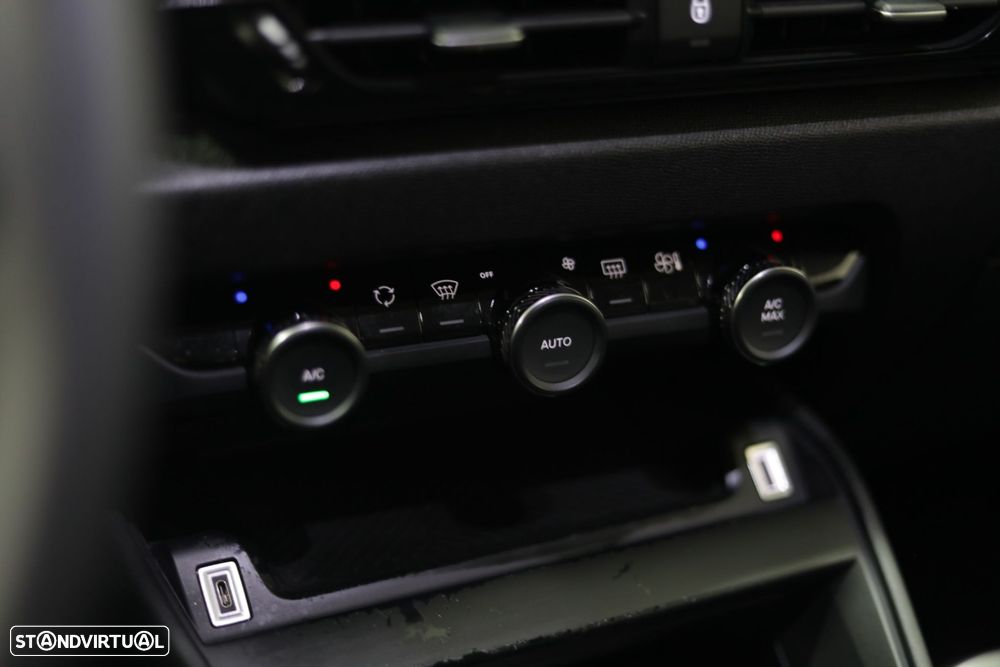 Citroën e-C4 50 kWh Plus - 11