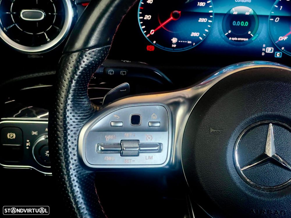 Mercedes-Benz A 250 e AMG Line - 17