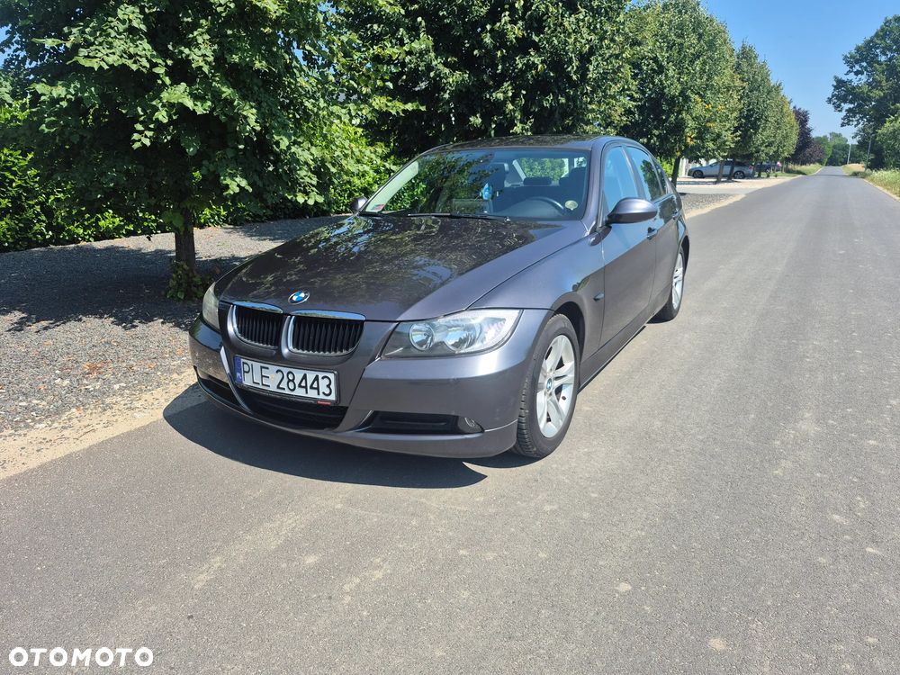 BMW Seria 3 318i - 2