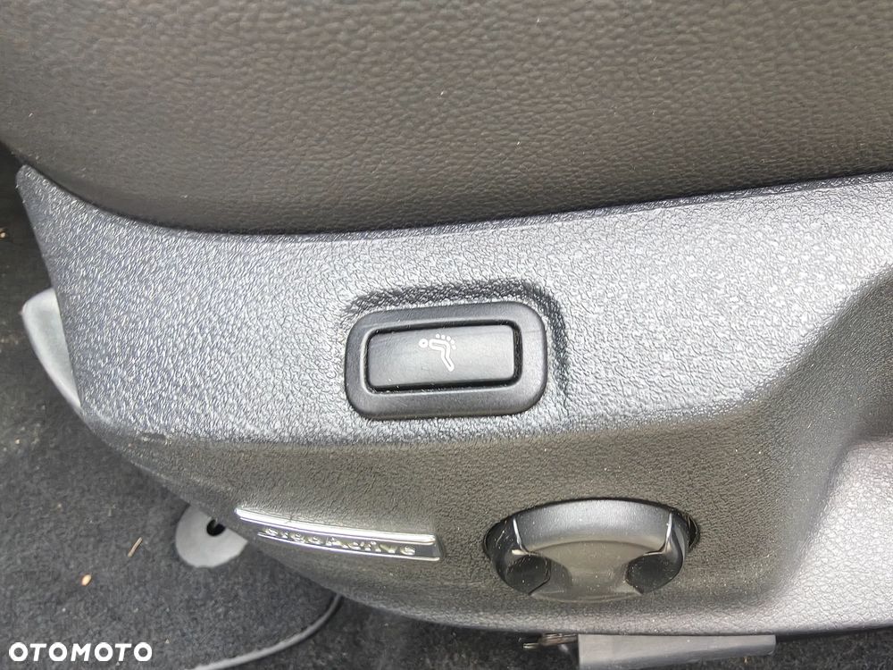 Volkswagen Golf 2.0 TDI 4Motion BlueMotion Technology Allstar - 14