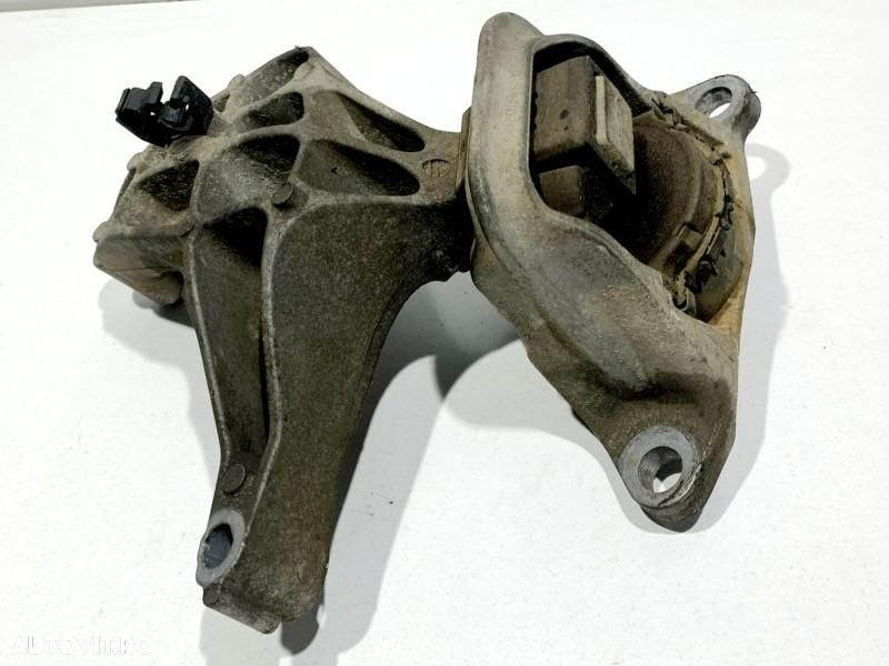 Suport cu tampon motor dreapta Renault Megane 3 (2008-2012) 1.5 dci K9K 834 - 2