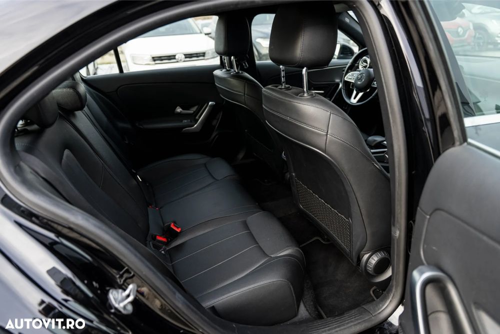 Mercedes-Benz A 180 7G-DCT Progressive Advanced - 8