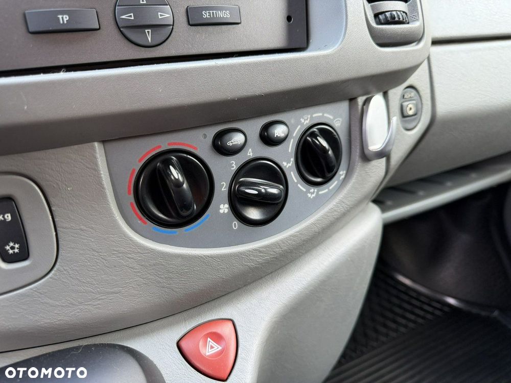 Opel Vivaro - 14