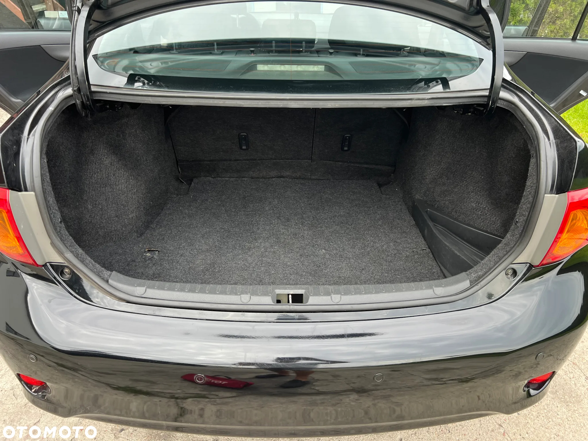 Toyota Corolla - 8
