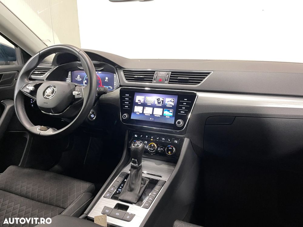 Skoda Superb 2.0 TDI DSG Ambition - 9