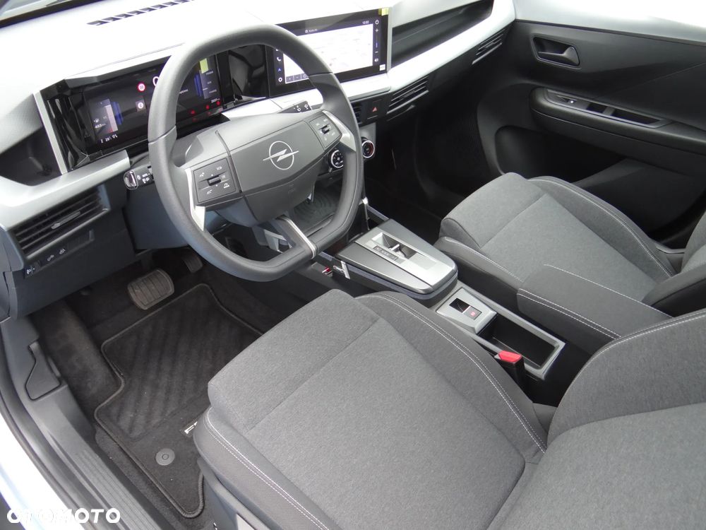 Opel Frontera - 13