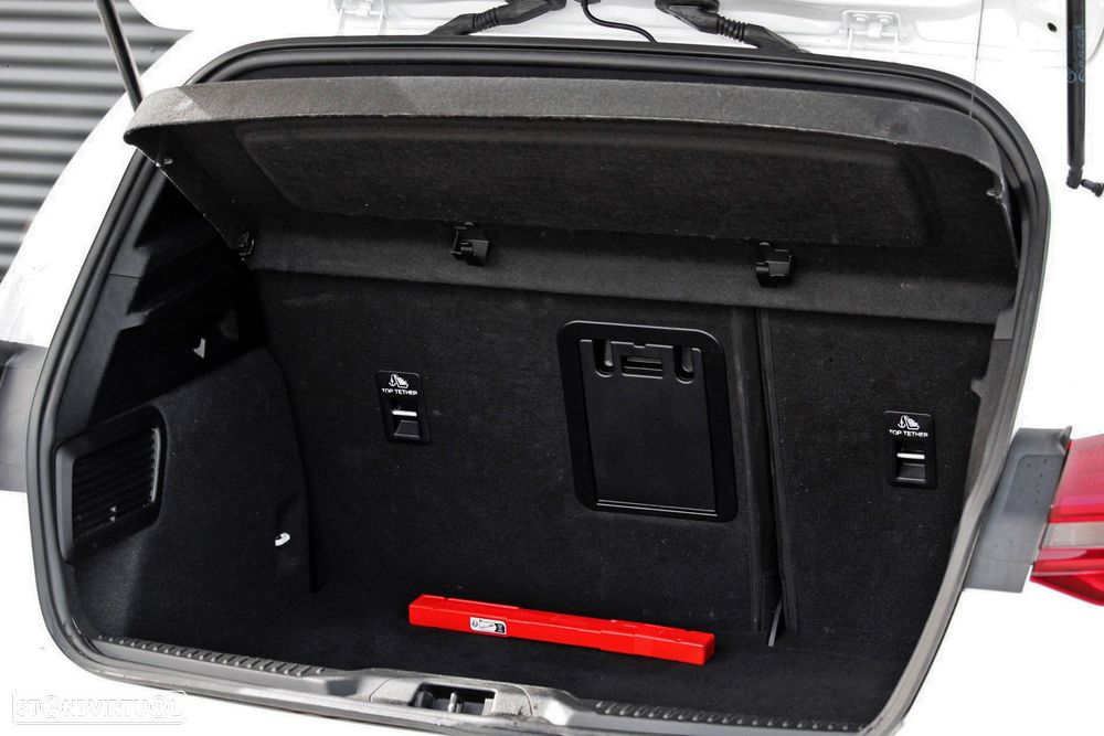 Ford Focus 1.0 EcoBoost MHEV ST-Line X Aut. - 7