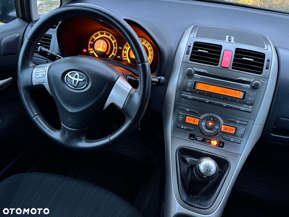 Toyota Auris 1.6 VVT-i Premium - 13