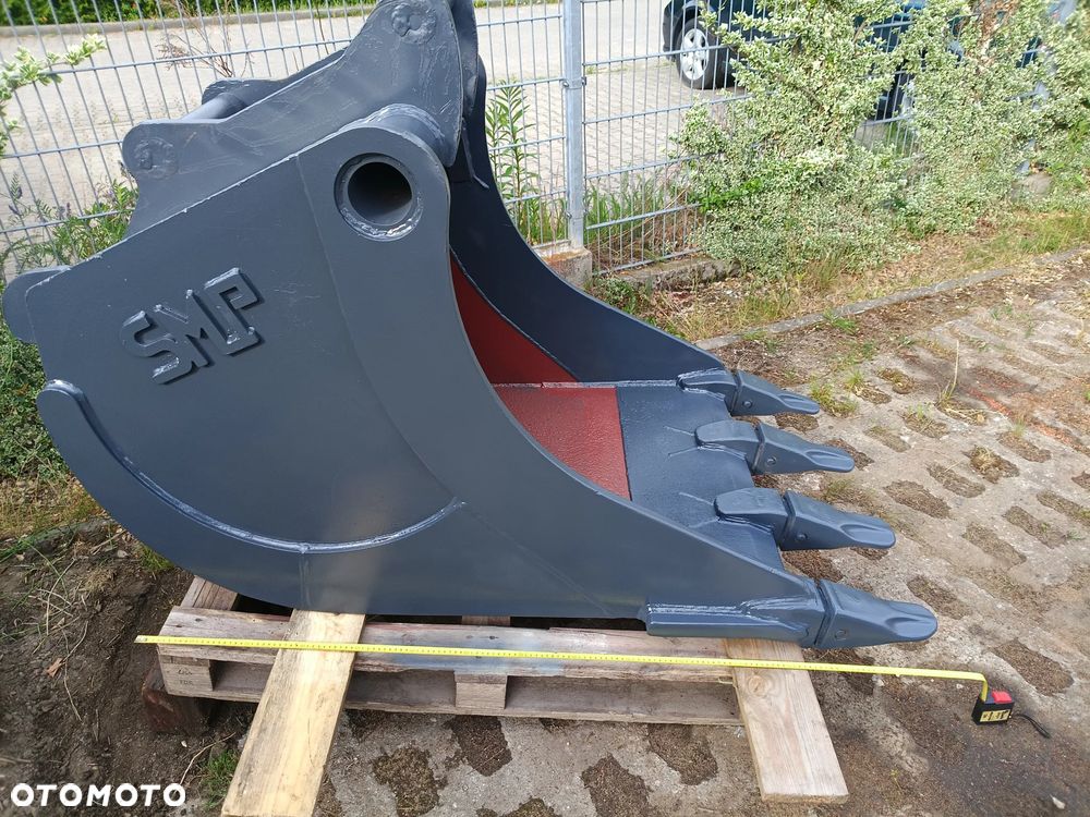 Łyżka do koparki z zębami S60 - 8
