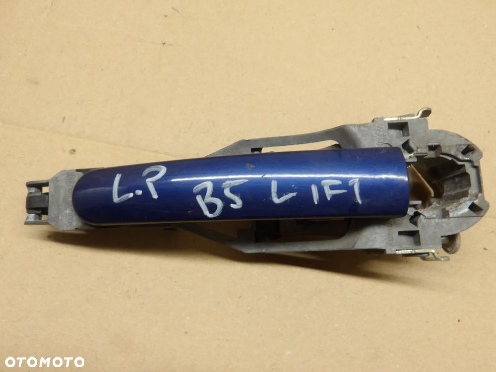 PASSAT B5 FL SEDAN 1.9TDI KLAMKA ZEWNETRZNA PRAWA LEWA PRZÓD TYŁ - 4