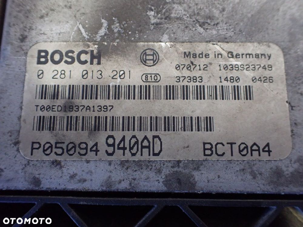 KOMPUTER SILNIKA DODGE CALIBER  0281013201  P05094940AD - 3