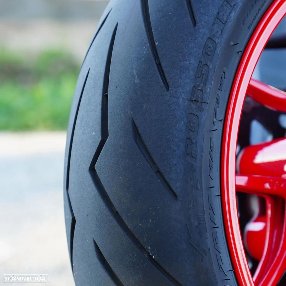 Ducati Monster - 32