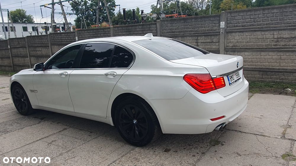 BMW Seria 7 730d - 25