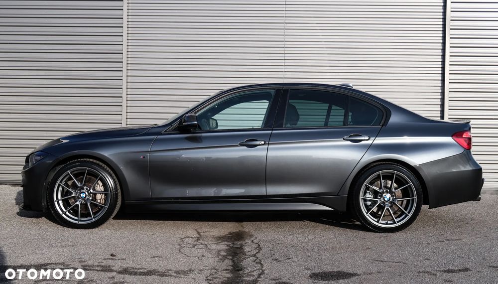 BMW Seria 3 335i xDrive M Sport - 14