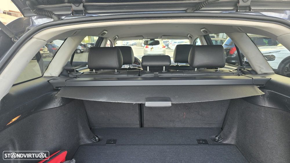 Toyota Avensis SW 2.2 D-4D - 13