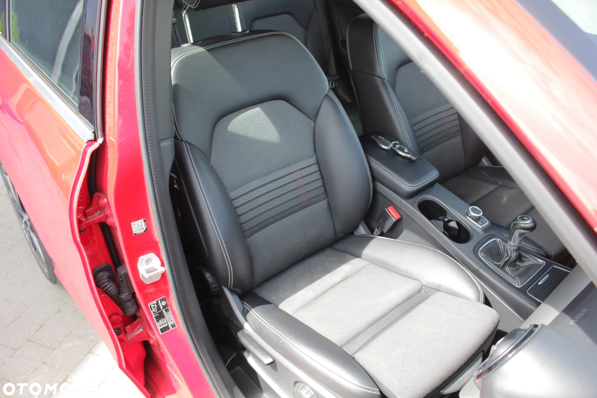 Mercedes-Benz Klasa B 180 (BlueEFFICIENCY) - 11