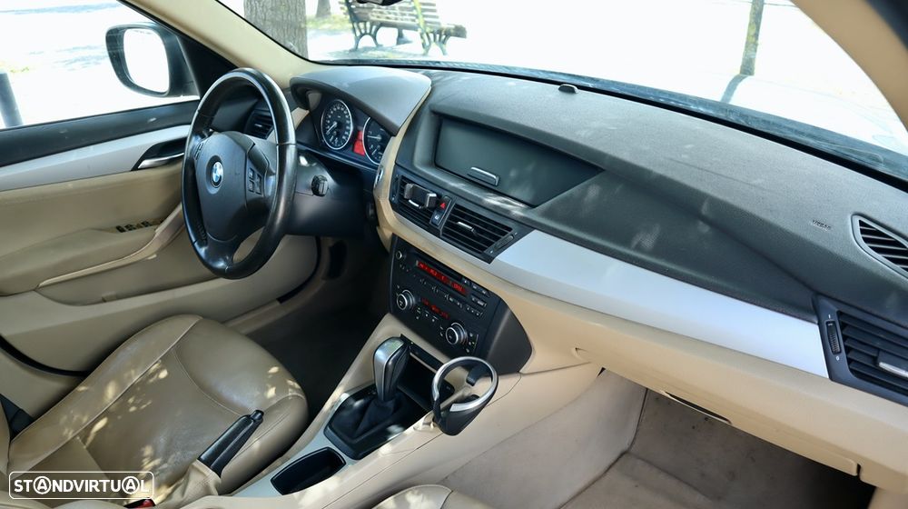 BMW X1 18 d sDrive Auto - 22