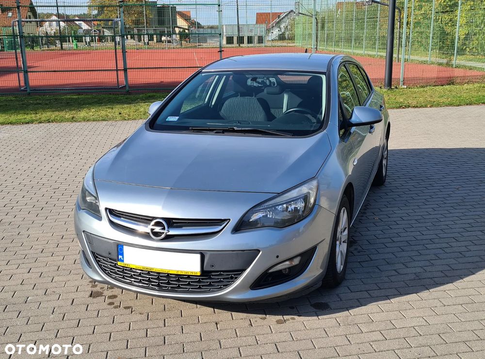 Opel Astra 1.4 T Enjoy - 1