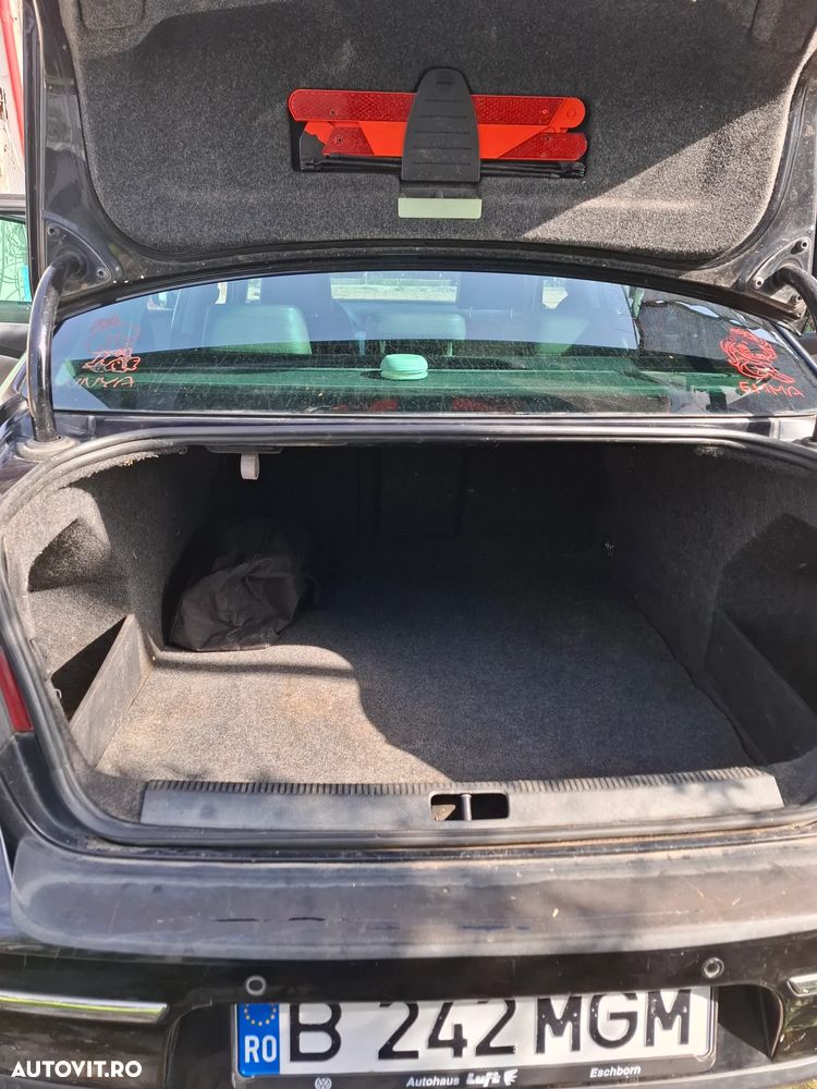 Volkswagen Passat 2.0 TDI Highline - 2