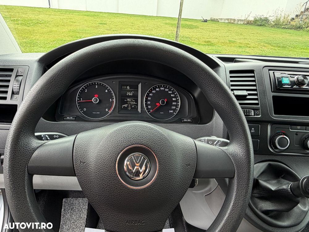 Volkswagen Transporter 2.0 75 kW KR - 8