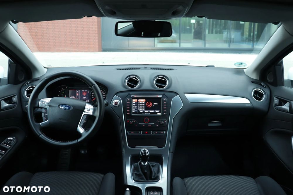 Ford Mondeo 2.0 TDCi Titanium X - 25