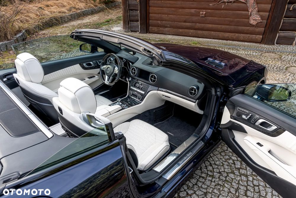 Mercedes-Benz SL 400 9G-TRONIC designo edition - 27