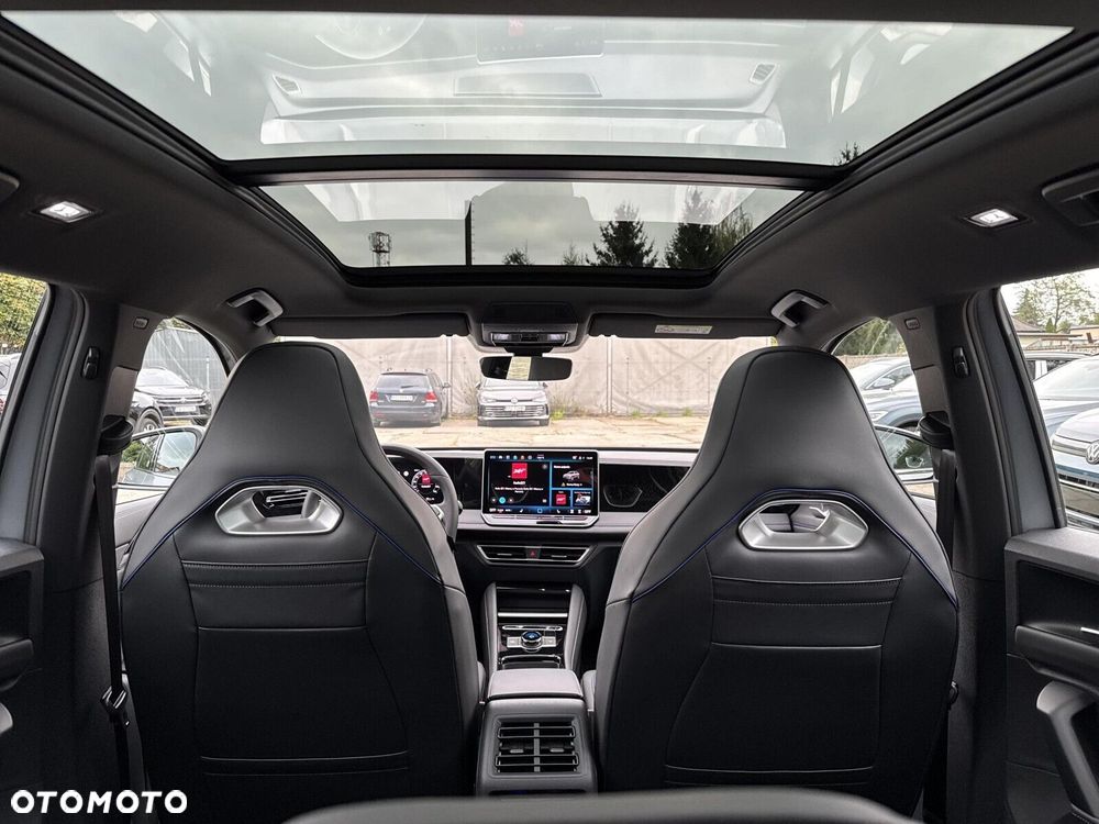 Volkswagen Tiguan - 19