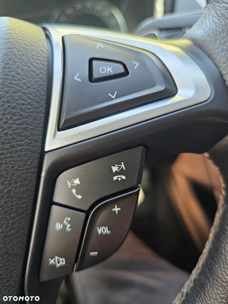 Ford Mondeo 2.0 TDCi Titanium PowerShift - 13