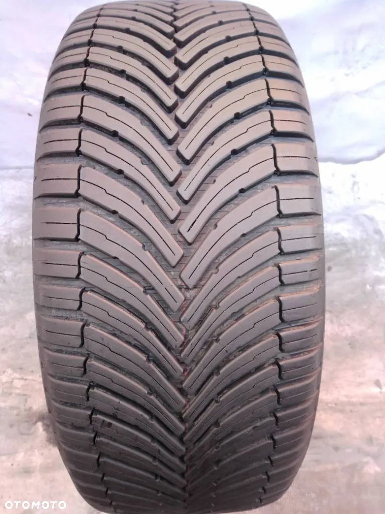 Bridgestone Turanza 6 ALLSEASON 225/50 R18 99W 2024 8mm - 1