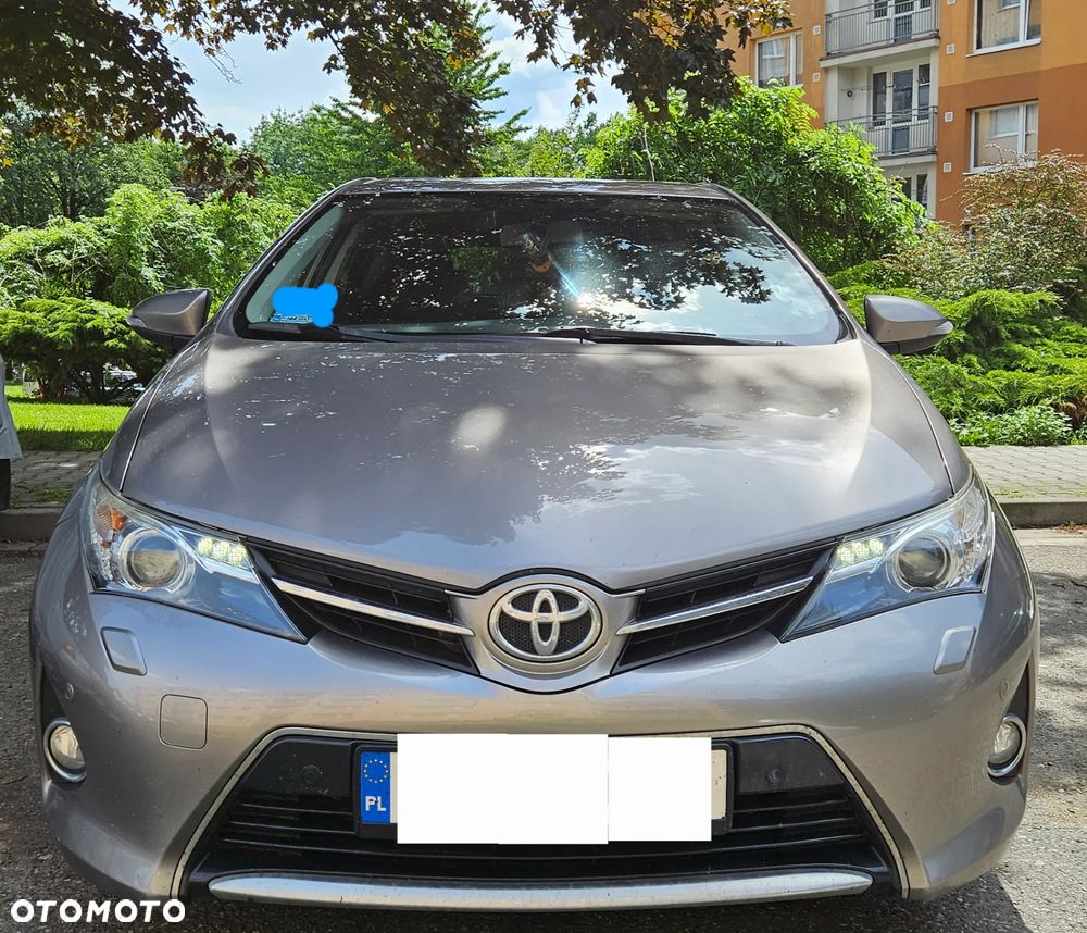 Toyota Auris 1.6 Valvematic Executive - 2