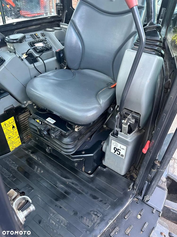 Bobcat E55 - 11