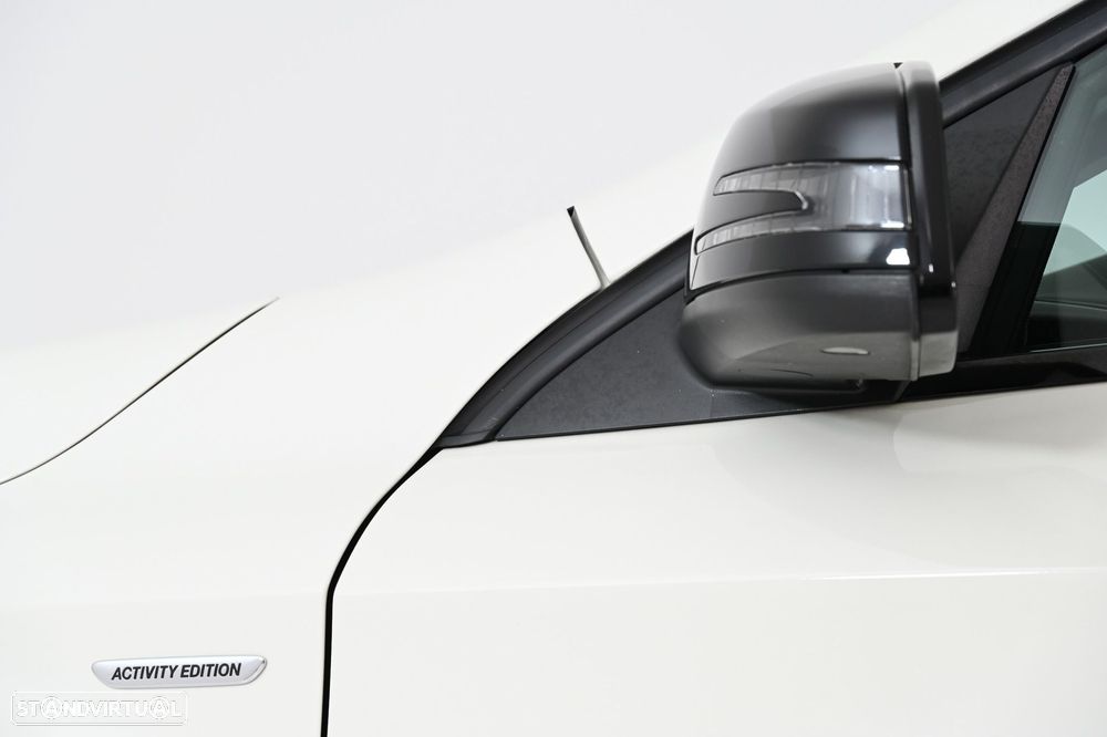 Mercedes-Benz GLA 180 d AMG Line - 10