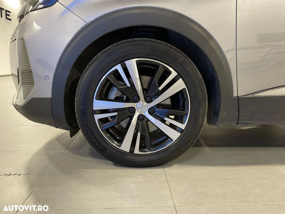 Peugeot 3008 Hybrid 225 e-EAT8 GT Pack - 13