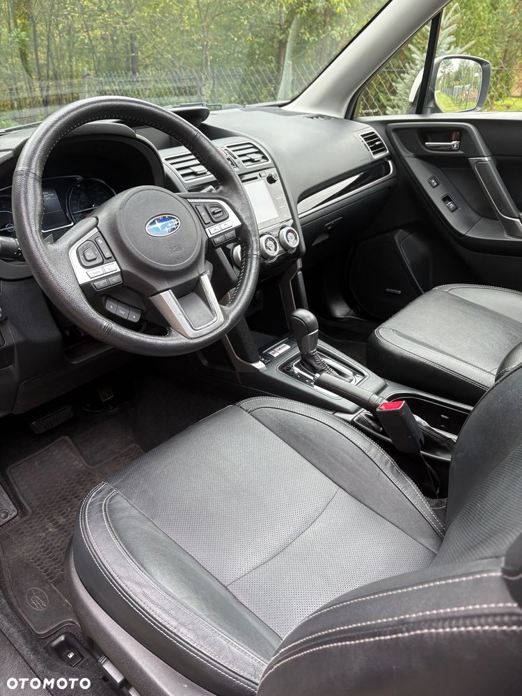 Subaru Forester 2.0 XT Comfort Lineartronic - 16