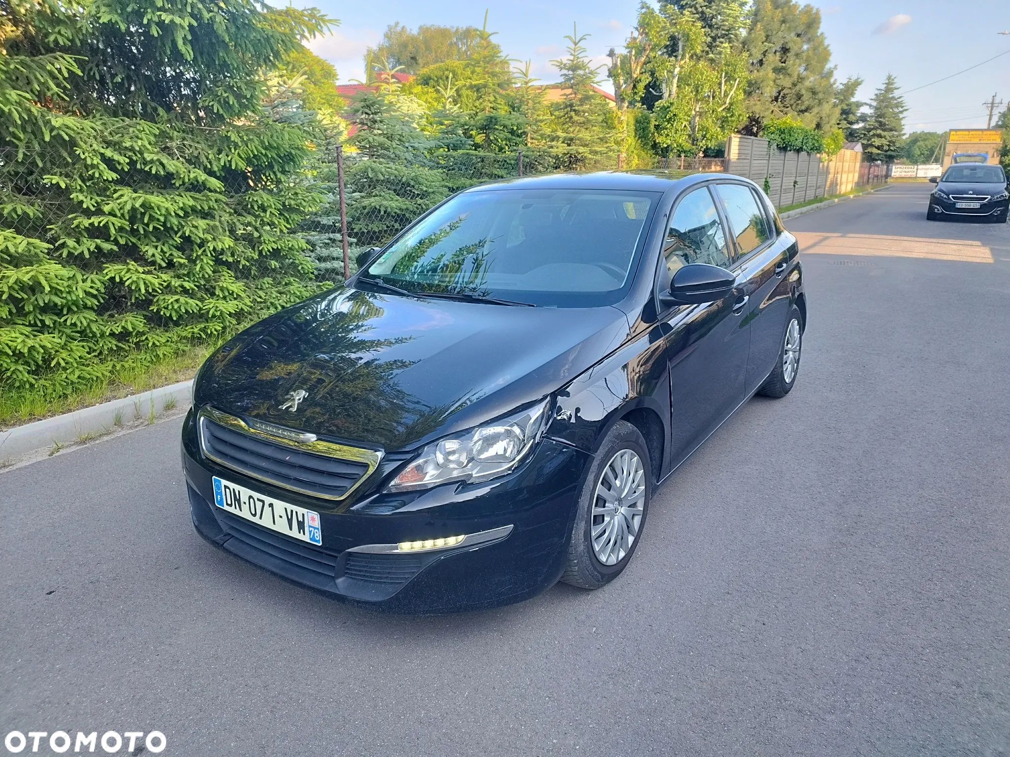 Peugeot 308 - 1