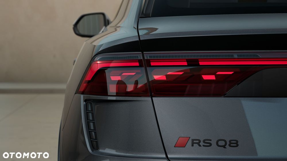 Audi RS Q8 - 10
