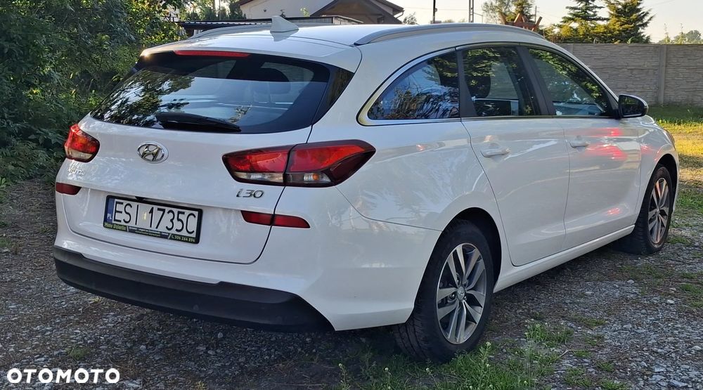 Hyundai i30 1.6 D Comfort - 4