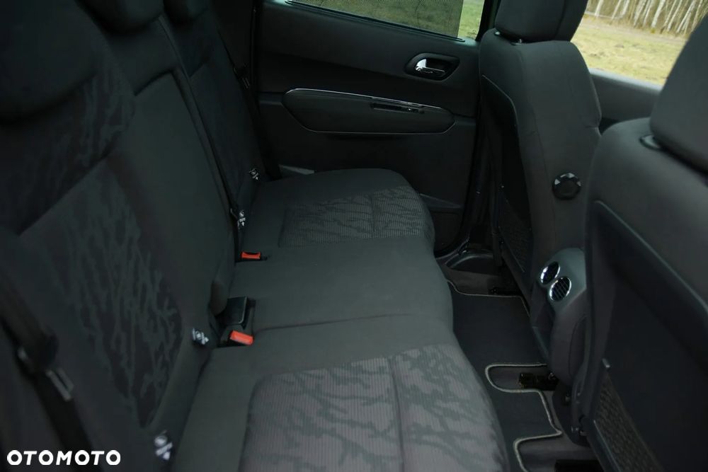 Peugeot 3008 ver-1-6-2wd-trend - 19