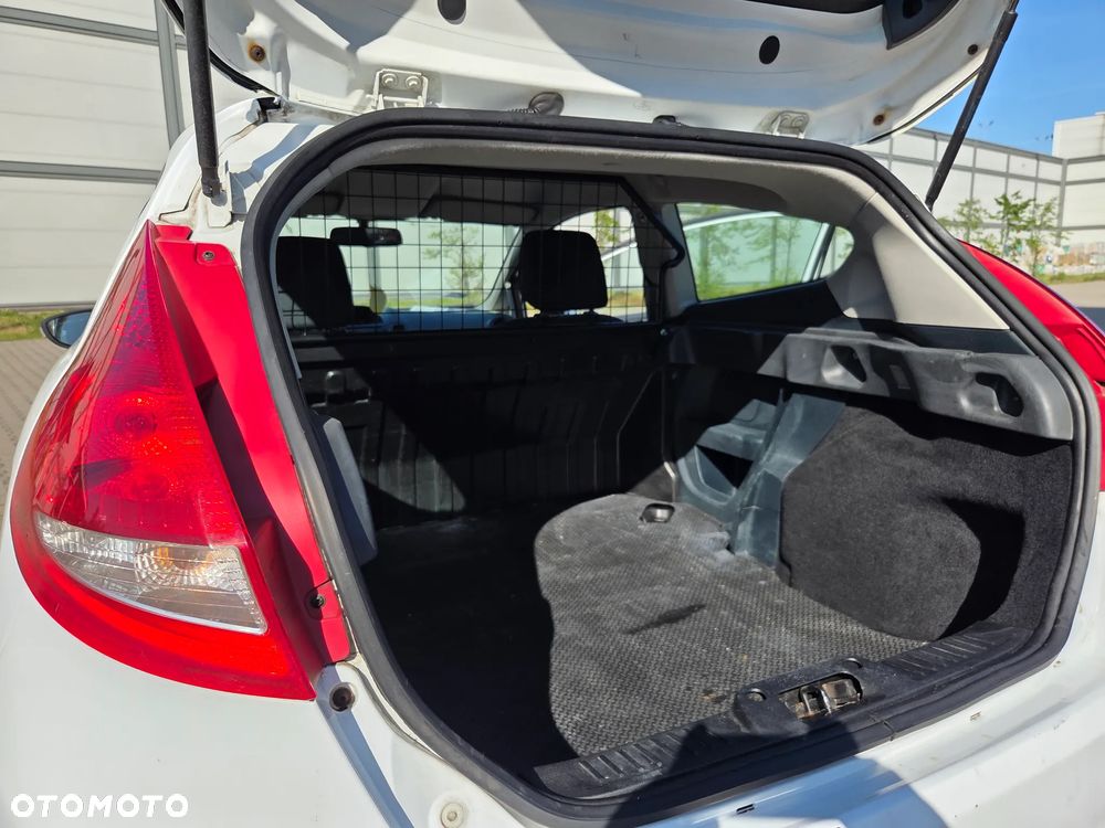 Ford Fiesta 1.4 TDCi Ambiente - 5