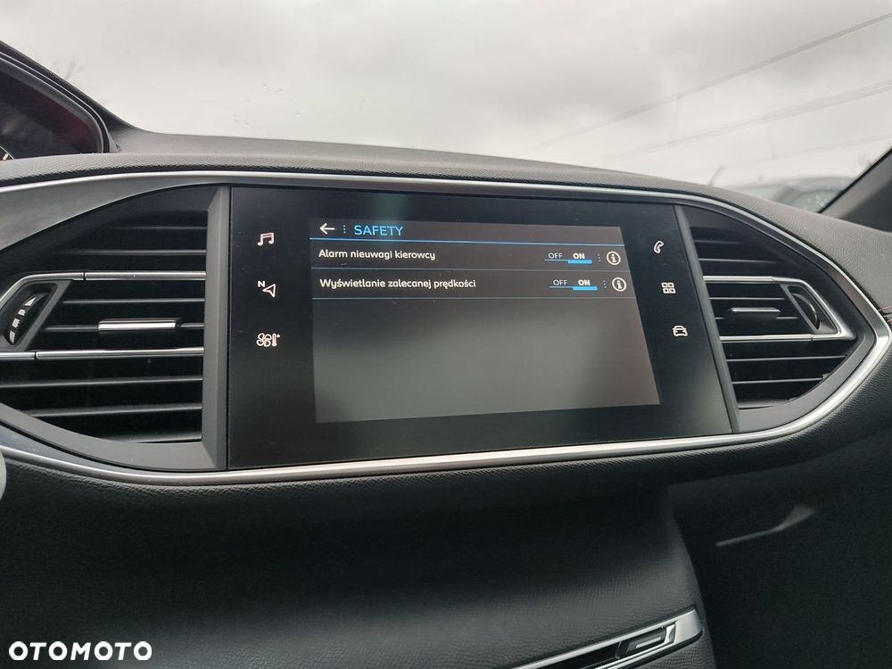 Peugeot 308 - 17