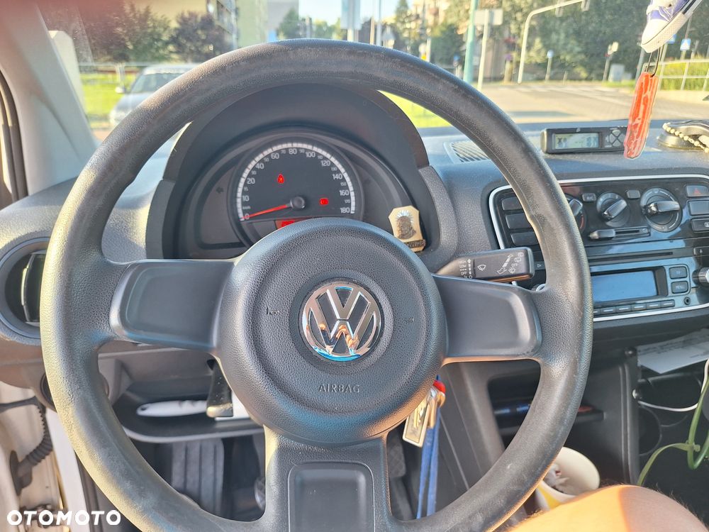 Volkswagen up! - 13