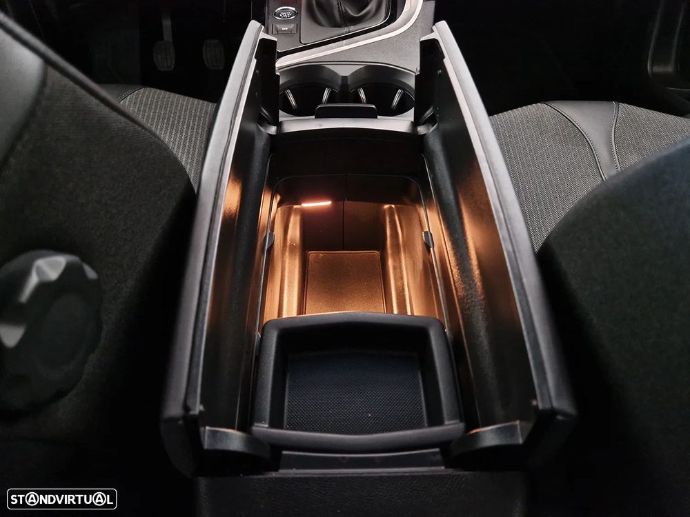 Peugeot 3008 1.5 BlueHDi Active Pack - 42