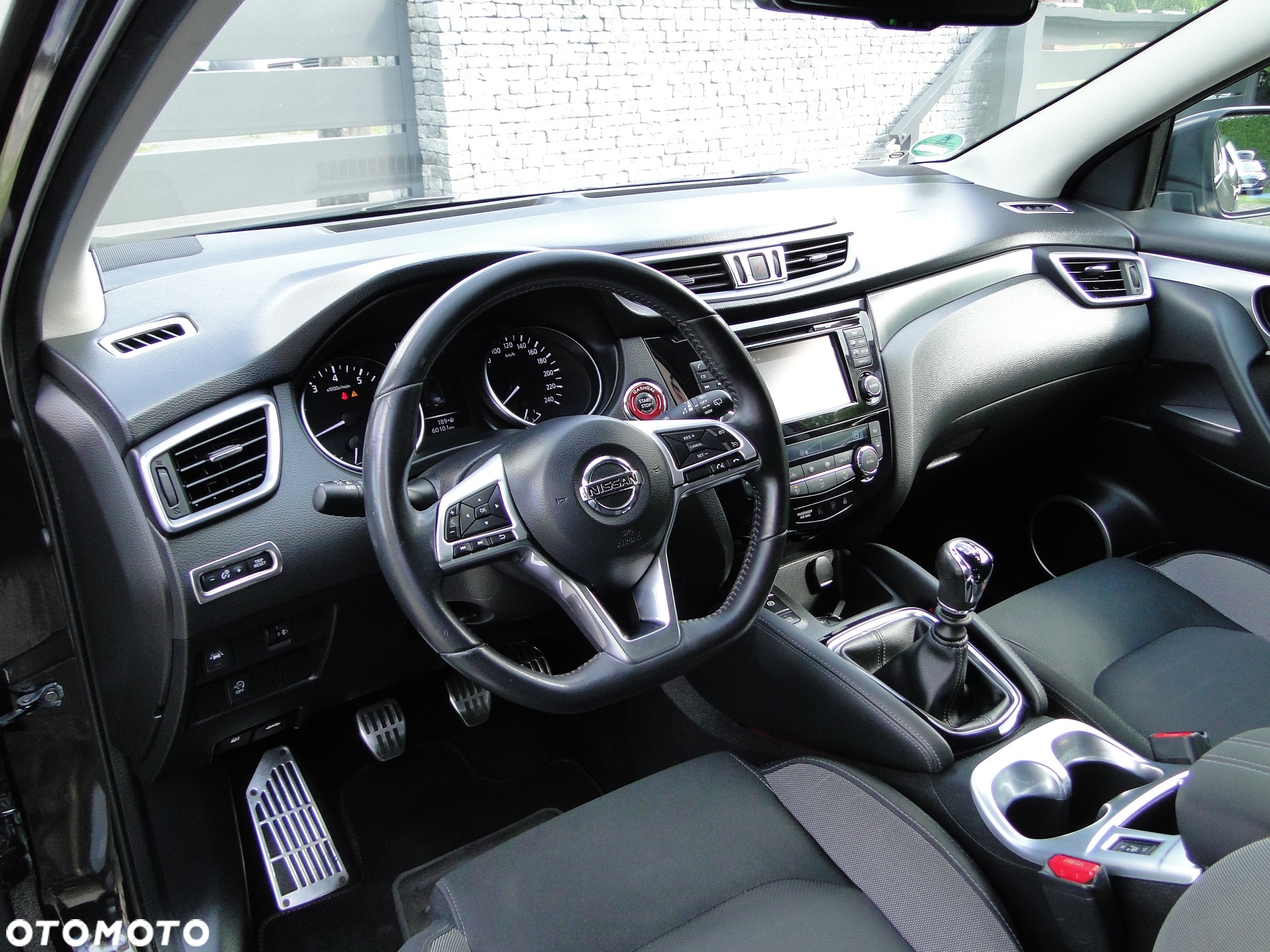 Nissan Qashqai 1.6 DIG-T N-Vision - 11